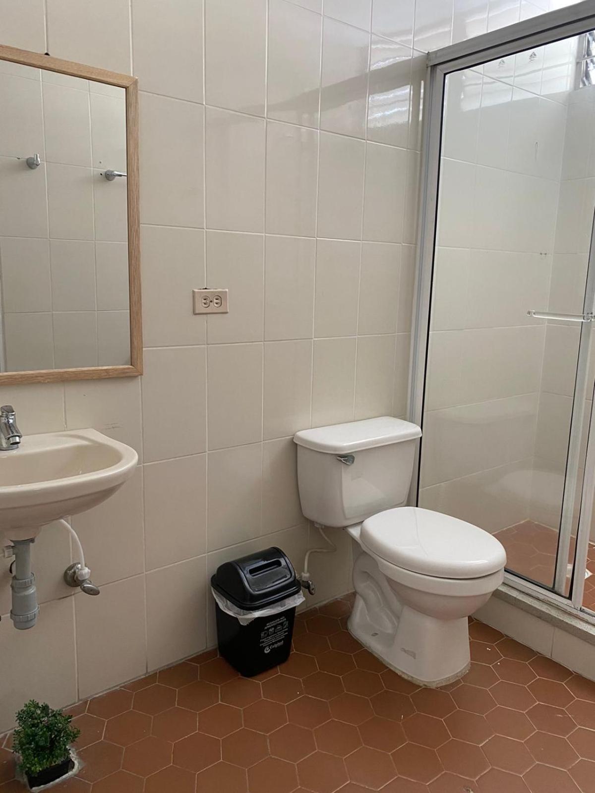 Aparta Hotel Mediterraneo Estadio Medellin Phòng bức ảnh